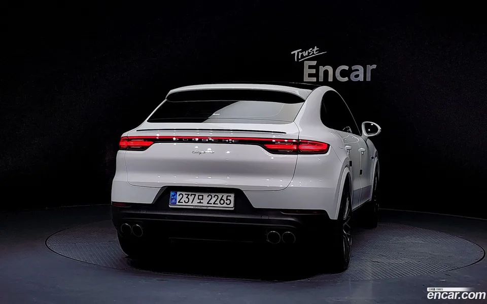 Porsche Cayenne 3.0 2023 — миниатюра 3