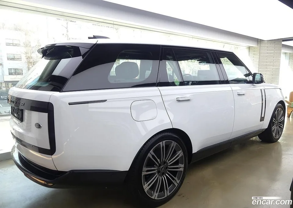 Land Rover Range Rover P530 AB LWB 2023 — миниатюра 3