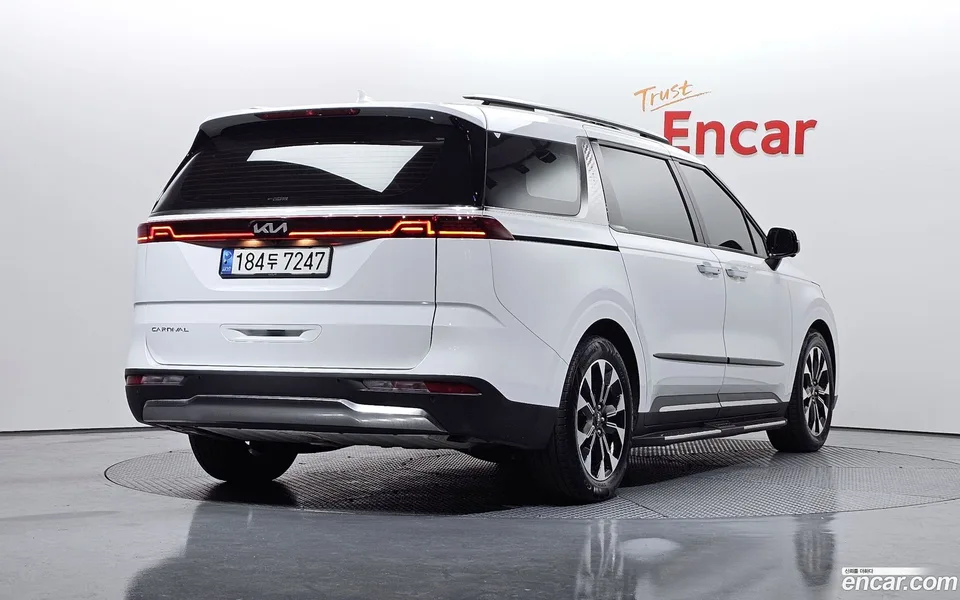 Kia Carnival 7 2022 — миниатюра 2