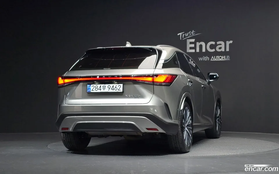 Lexus RX 450h+ 2025 — миниатюра 4