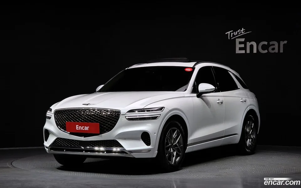 Genesis GV70 2.5T 2WD 2022 — фото 1, купить с доставкой в Москву