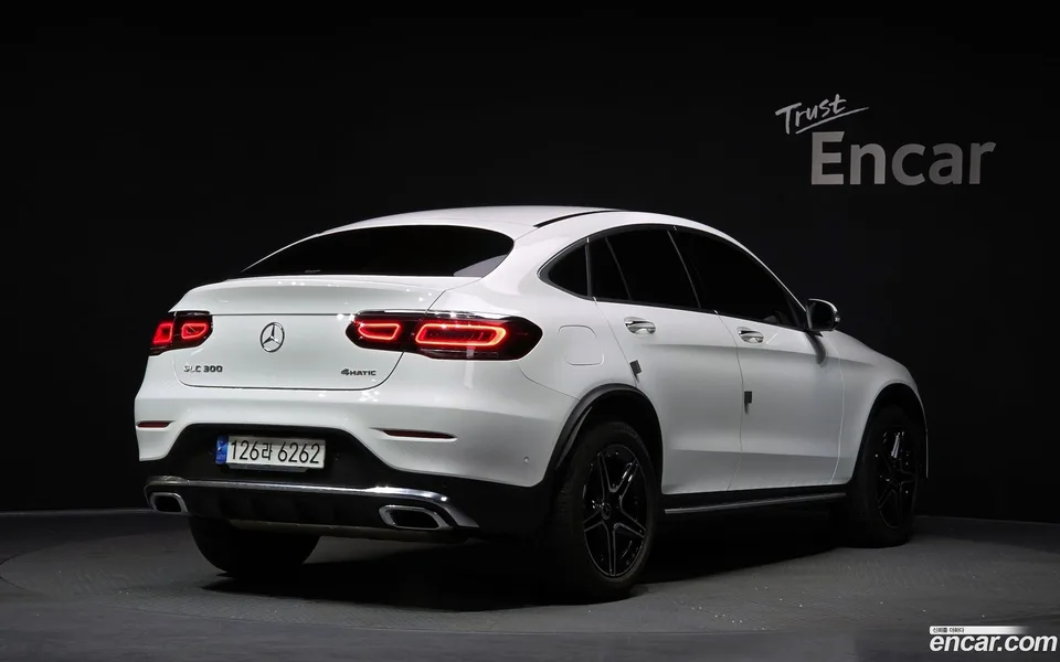 Mercedes-Benz GLC-Class GLC300 4MATIC 2023 — миниатюра 2
