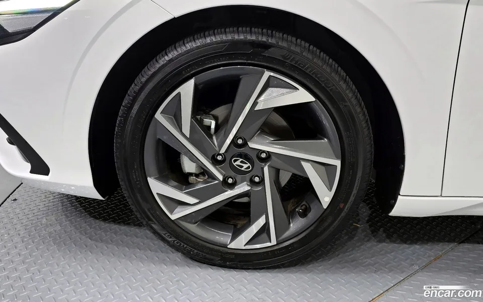 Hyundai Avante CN7 1.6 2024 — миниатюра 5