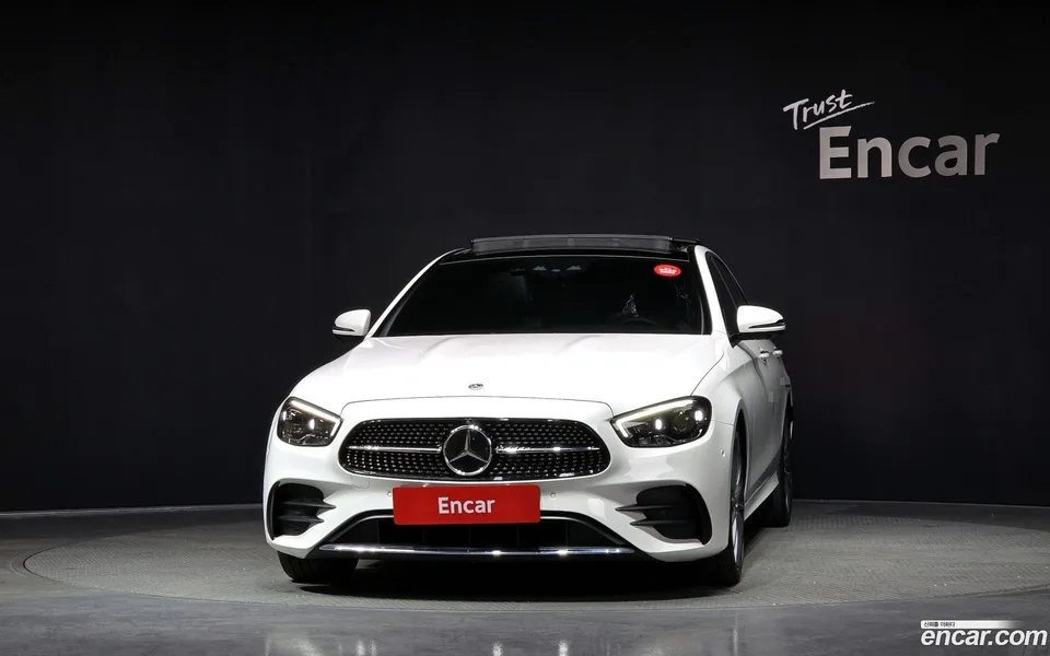 Mercedes-Benz E-Class E350 4MATIC AMG Line 2022 — миниатюра 3