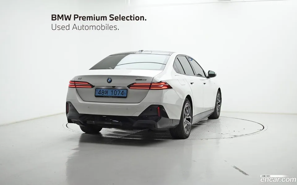 BMW i5 eDrive 40 M 2023 — миниатюра 2