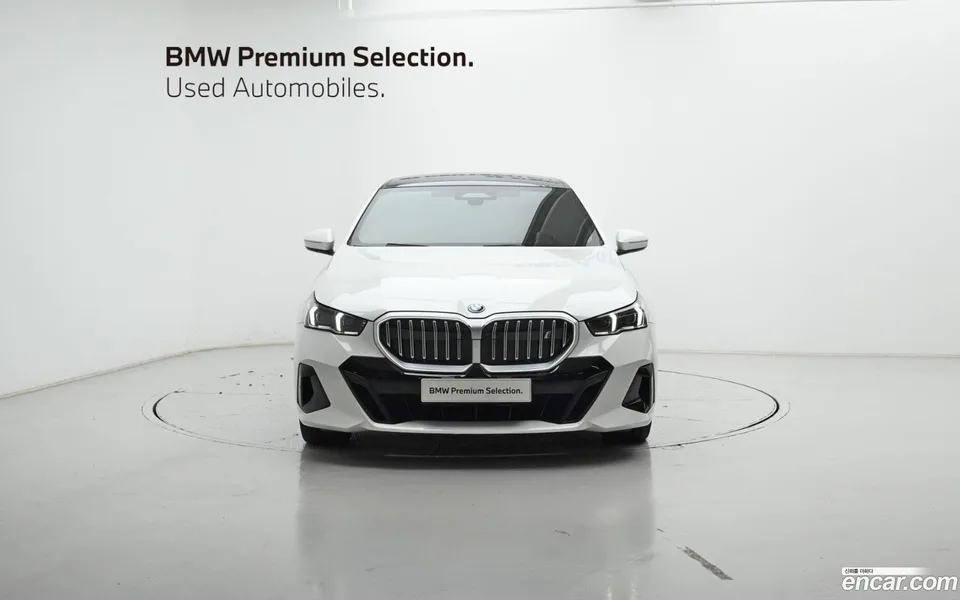 BMW i5 eDrive 40 M 2023 — миниатюра 3