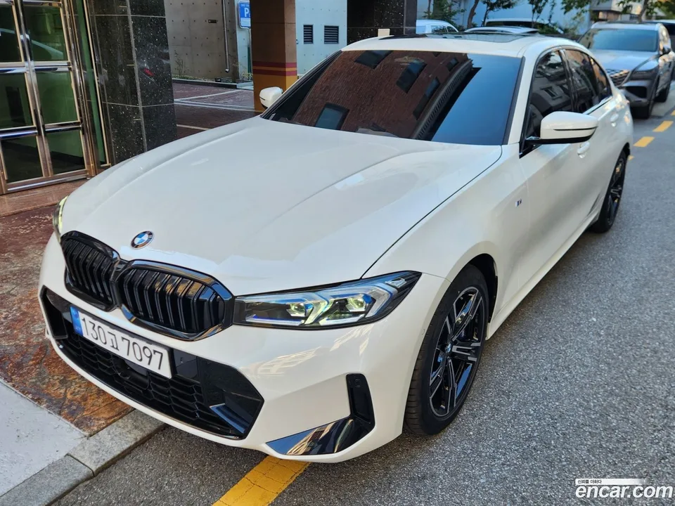 BMW 3 Series 320i M 2025 — миниатюра 2