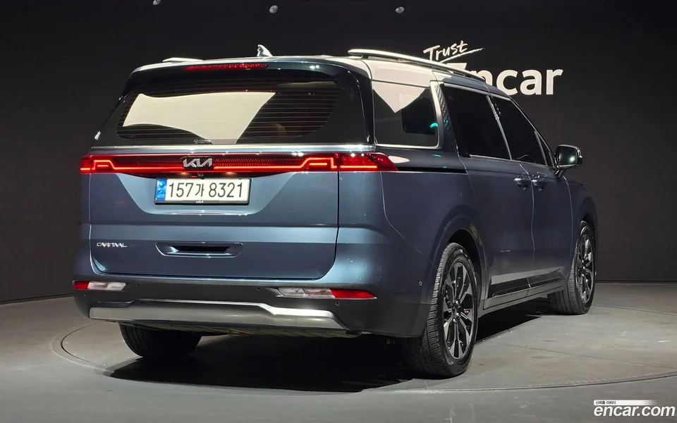 Kia Carnival 9 2022 — миниатюра 2