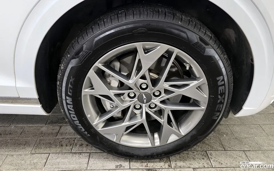 Genesis GV70 2.5T 2WD 2023 — миниатюра 5