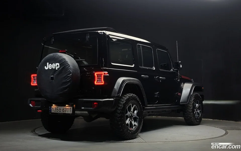 Jeep Wrangler 2.0 4 2022 — миниатюра 2