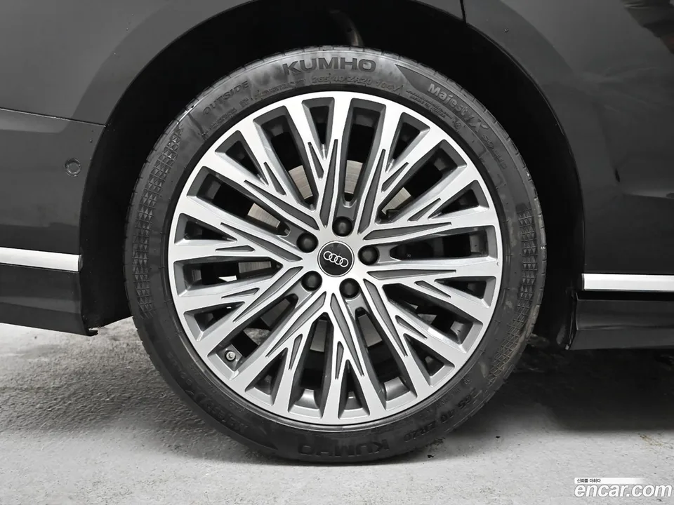 Audi A8 55 TFSI LWB 2023 — миниатюра 5