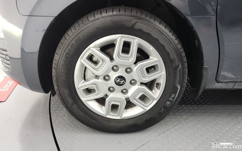 Hyundai Staria HEV 1.6 3 2024 — миниатюра 5