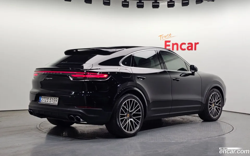 Porsche Cayenne 3.0 2023 — миниатюра 2