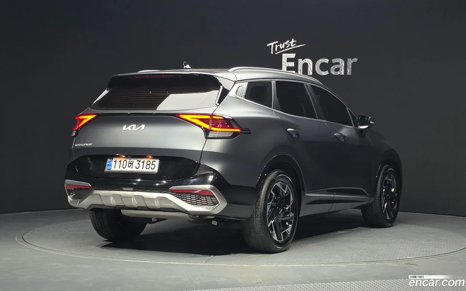 Kia Sportage 1.6 2WD 2023 — миниатюра 2