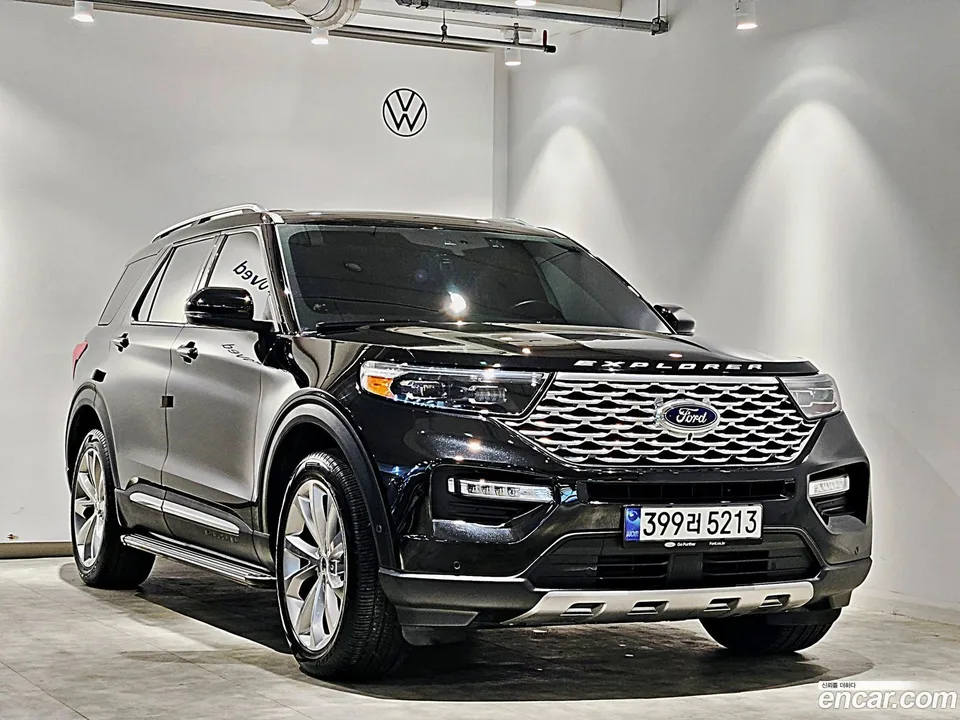 Ford Explorer 3.0 4WD 2022 — фото 1, купить с доставкой в Москву