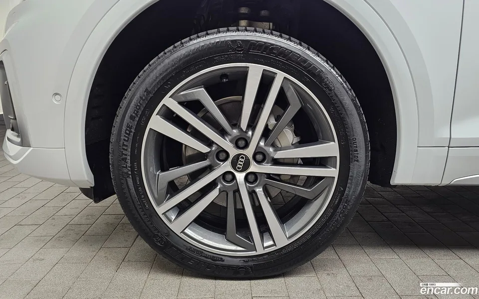 Audi Q5 45 TFSI 2023 — миниатюра 5