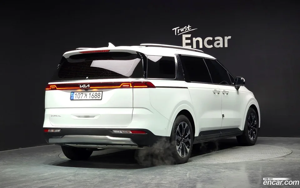 Kia Carnival 7 2023 — миниатюра 2