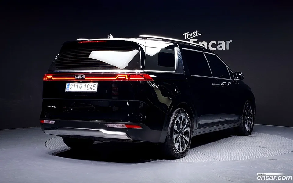Kia Carnival 9 2022 — миниатюра 2