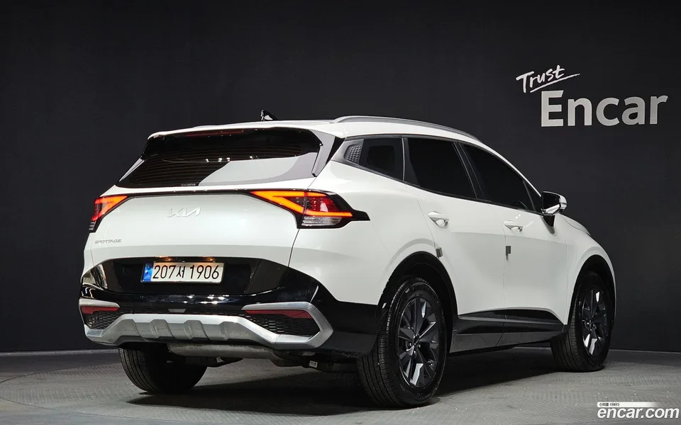 Kia Sportage 1.6 2WD 2022 — миниатюра 2
