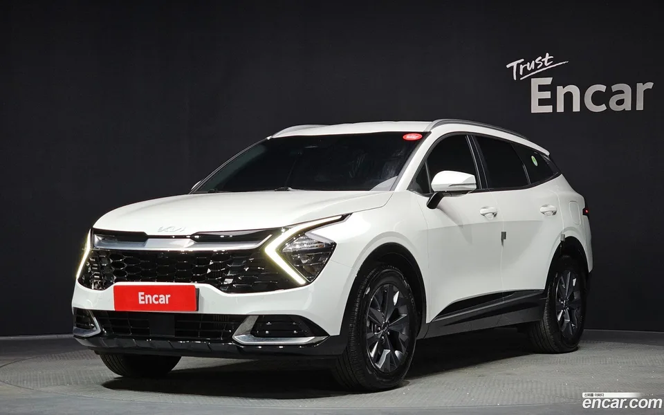 Kia Sportage 1.6 2WD 2022 — фото 1, купить с доставкой в Москву