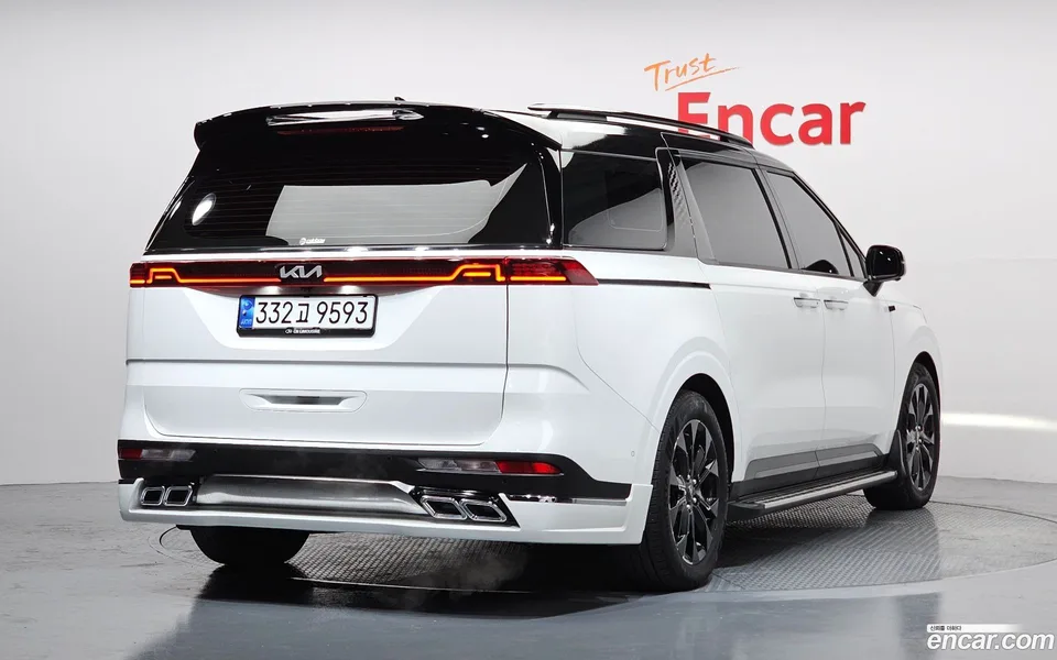 Kia Carnival 9 2023 — миниатюра 2