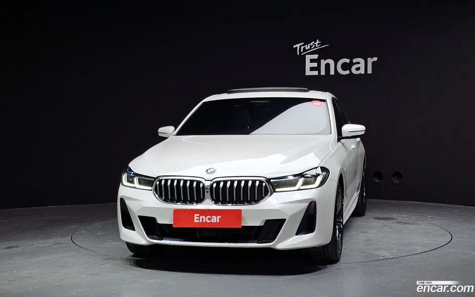 BMW 6 Series GT 630i xDrive M 2024 — миниатюра 3