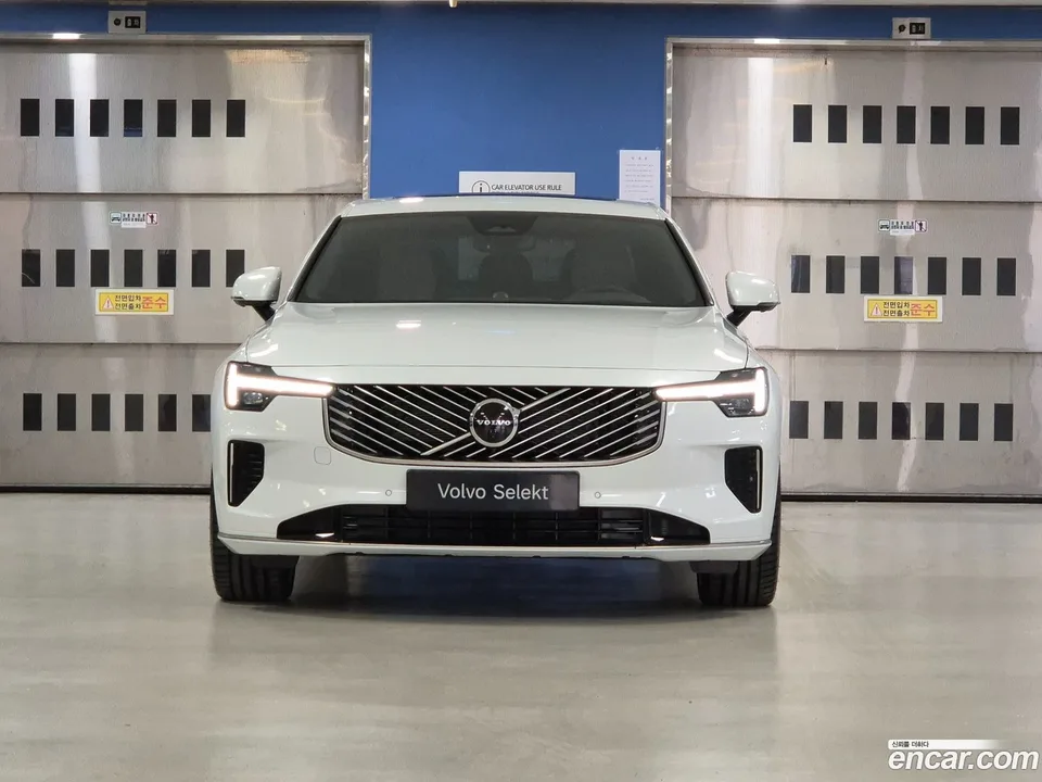 Volvo S90 B5 2025 — миниатюра 2