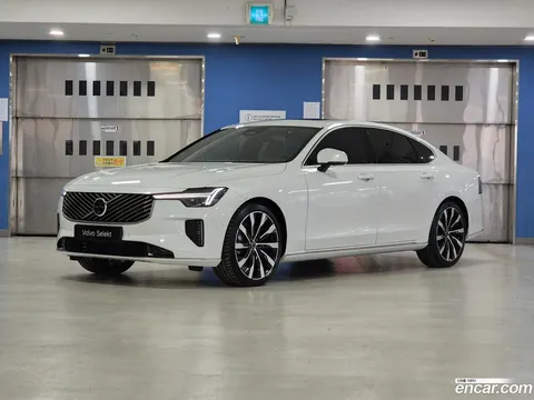 Volvo S90 2025 купить в Москве