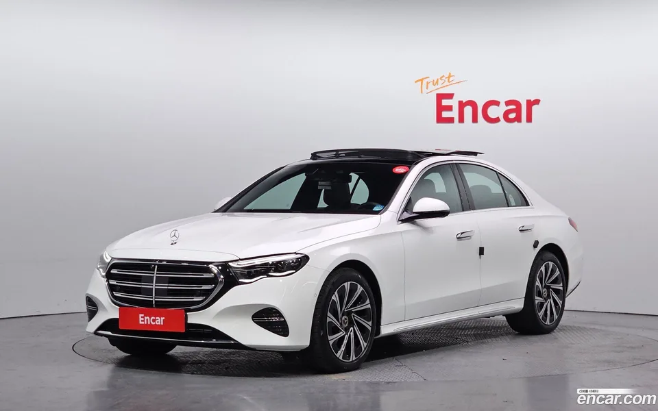 Mercedes-Benz E-Class E300 4MATIC 2025 — фото 1, купить с доставкой в Москву