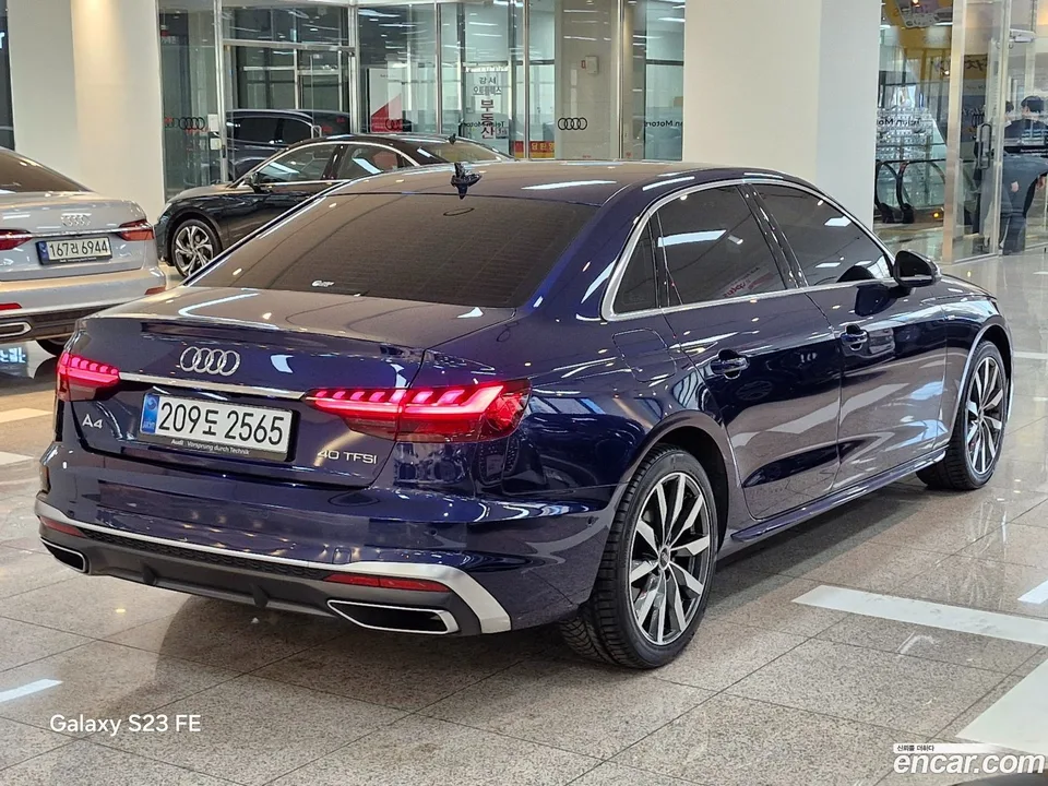 Audi A4 40 TFSI 2023 — миниатюра 2