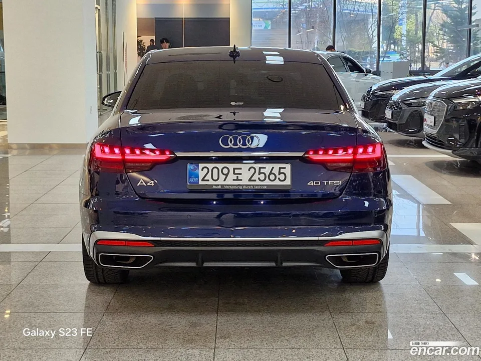 Audi A4 40 TFSI 2023 — миниатюра 4