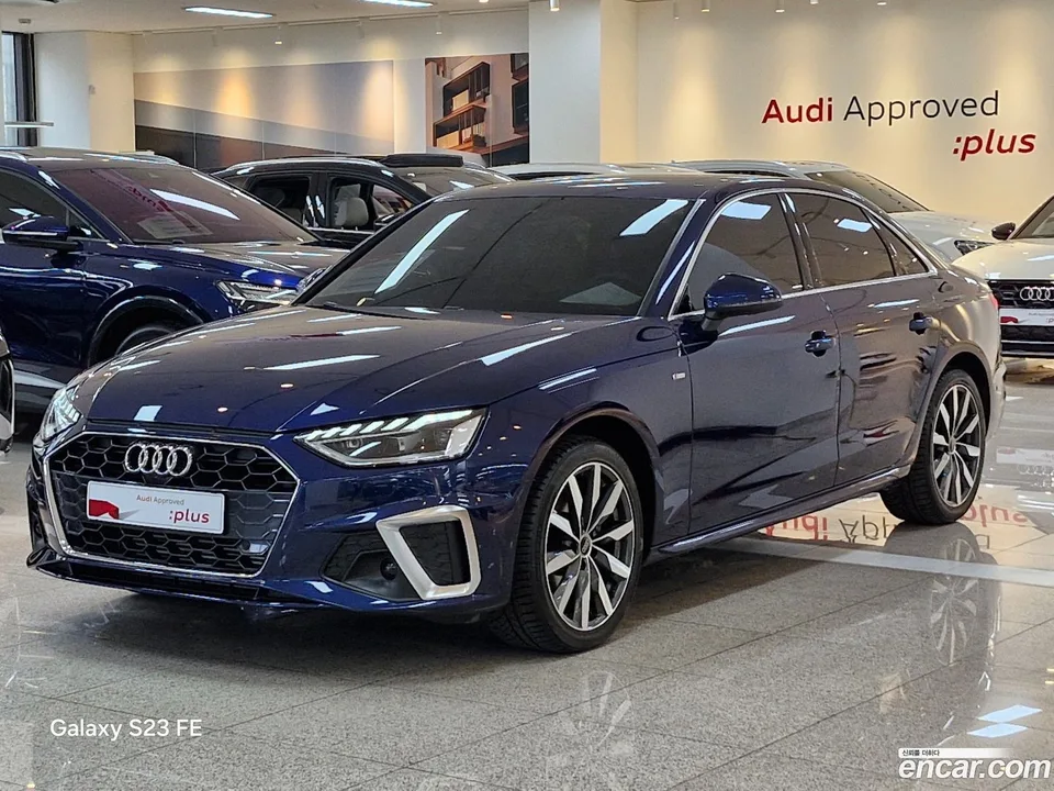 Audi A4 40 TFSI 2023 — фото 1, купить с доставкой в Москву
