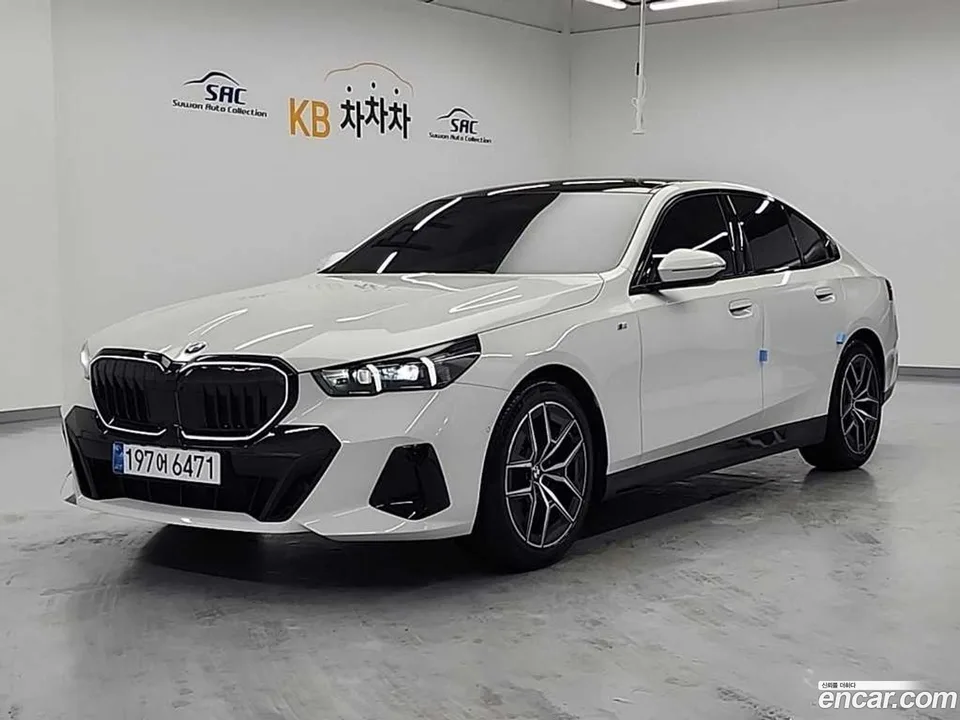 BMW 5 Series 520i 2024 — миниатюра 2