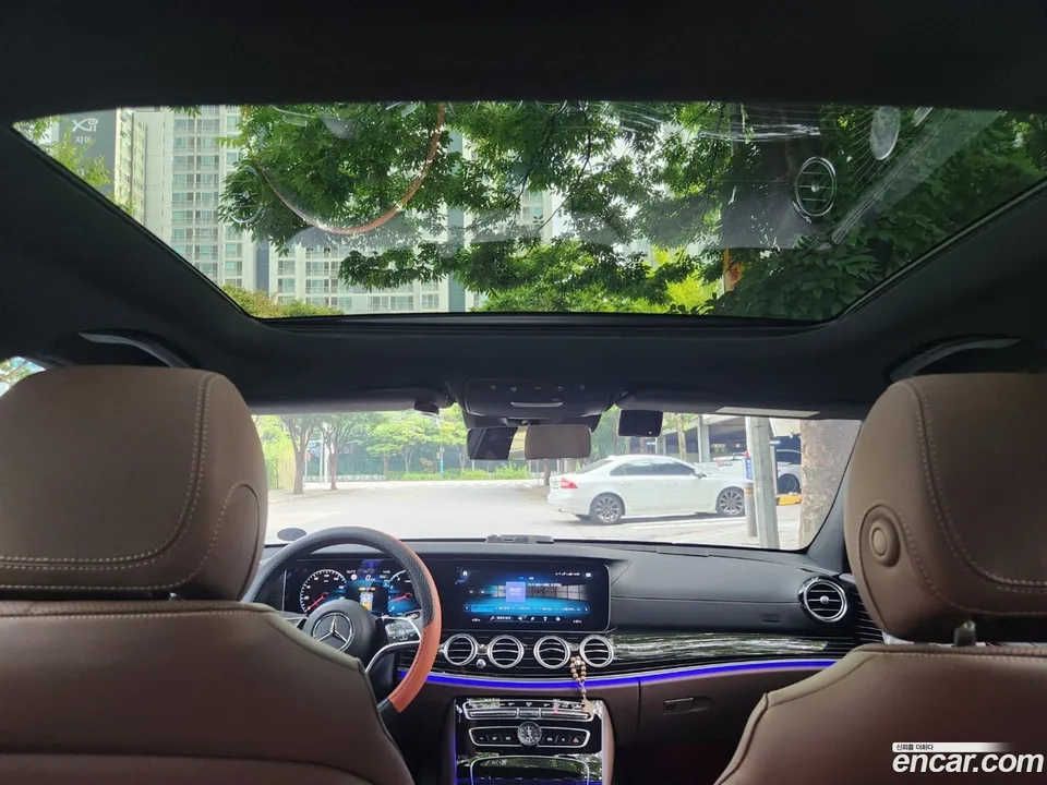 Mercedes-Benz E-Class E450 4MATIC 2023 — миниатюра 3