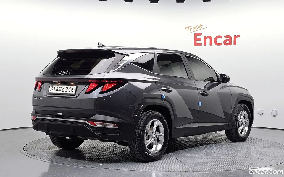 Hyundai Tucson 2.0 2WD 2022 — миниатюра 2
