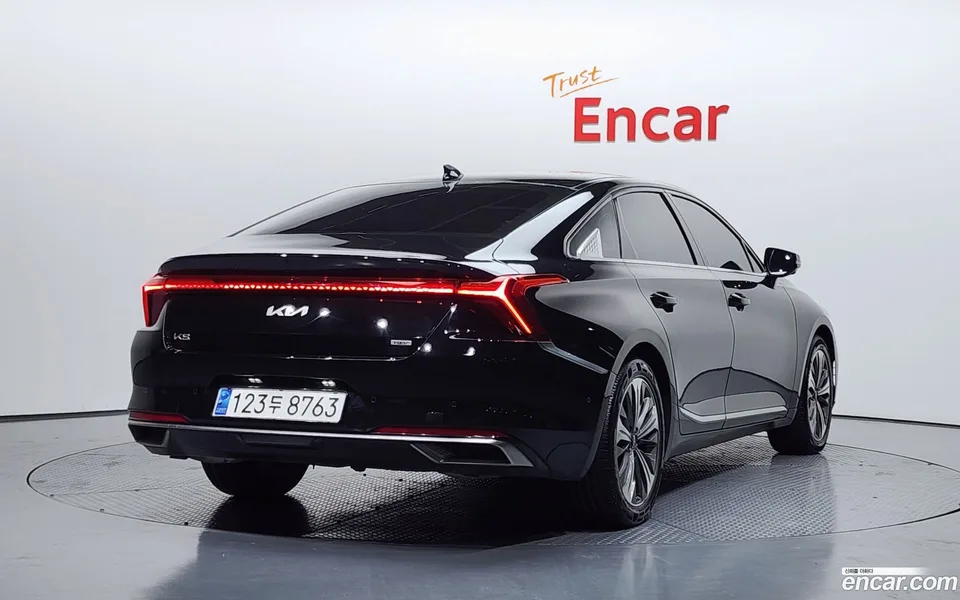Kia K8 Hybrid 2023 — миниатюра 2