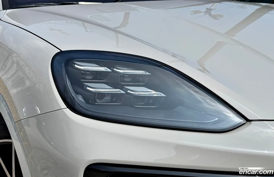 Porsche Cayenne 3.0 2024 — миниатюра 2