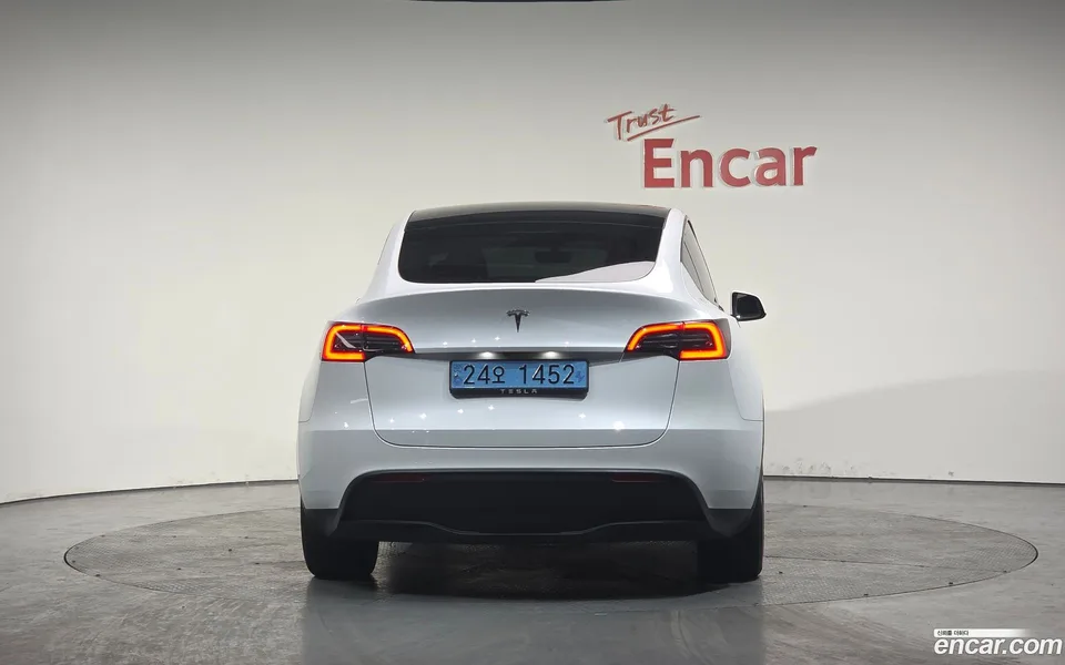 Tesla Model Y RWD 2023 — миниатюра 4