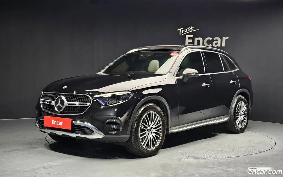 Mercedes-Benz GLC-Class GLC300 4MATIC 2025 — фото 1, купить с доставкой в Москву