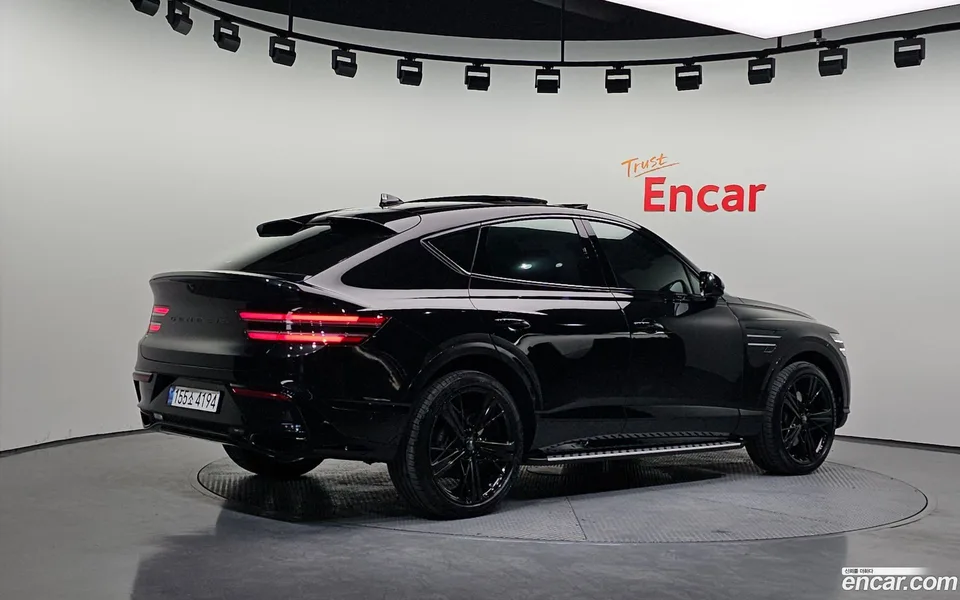 Genesis GV80 Coupe 2.5T AWD 2024 — миниатюра 2