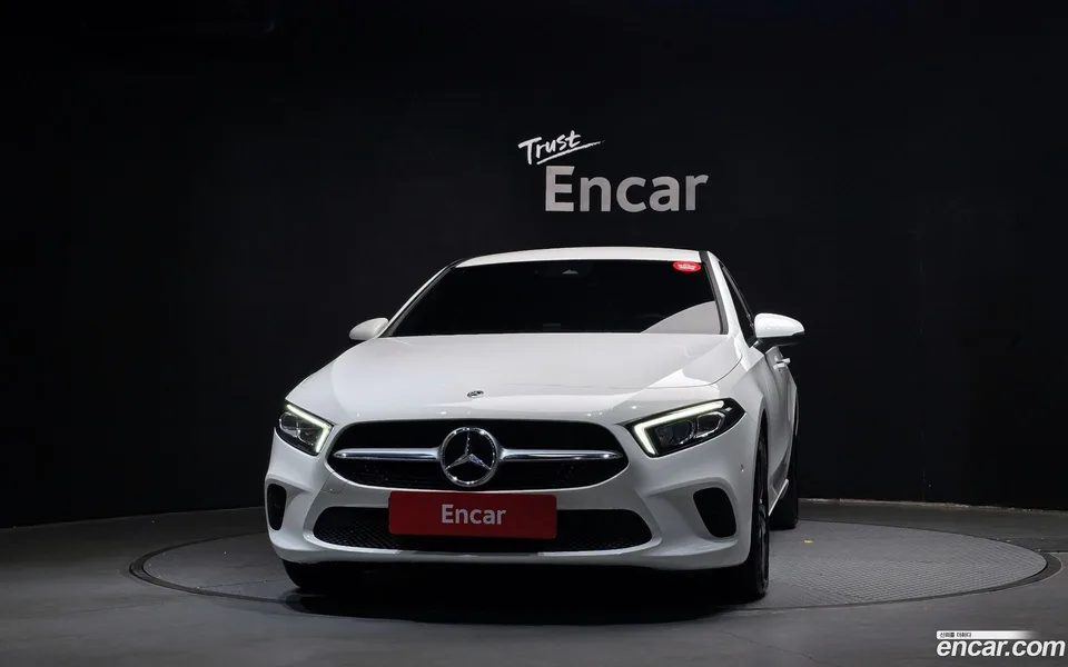 Mercedes-Benz A-Class A220 2022 — миниатюра 2