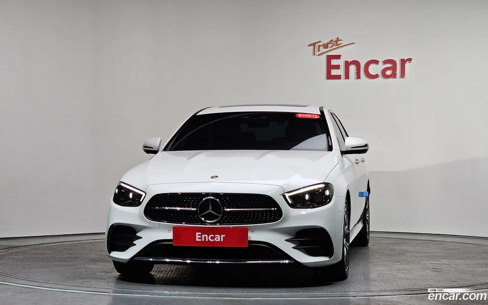 Mercedes-Benz E-Class E220d 4MATIC AMG Line 2022 — миниатюра 3