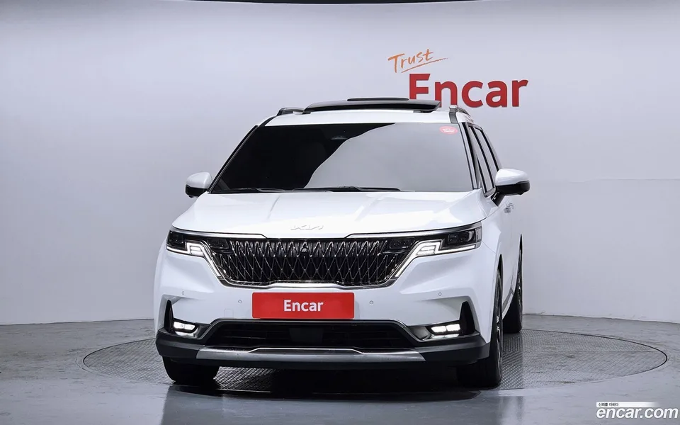 Kia Carnival 7 2023 — миниатюра 3