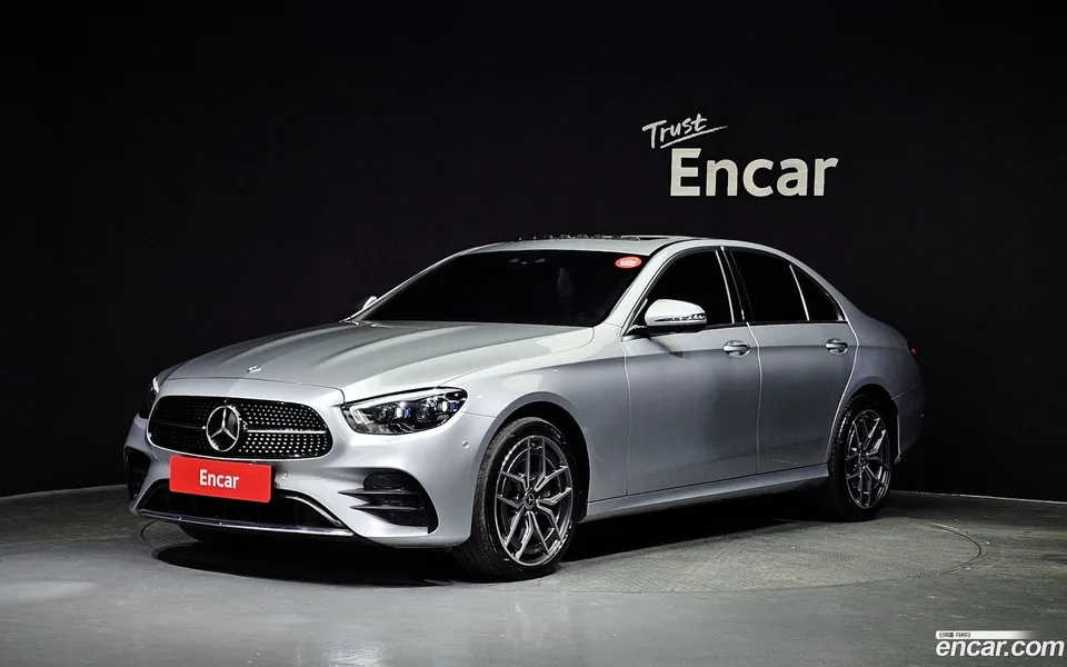 Mercedes-Benz E-Class E220d 4MATIC AMG Line 2022 — фото 1, купить с доставкой в Москву