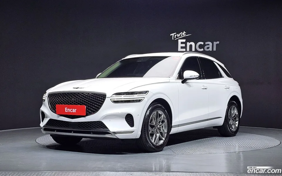 Genesis GV70 2.5T 2WD 2024 — фото 1, купить с доставкой в Москву