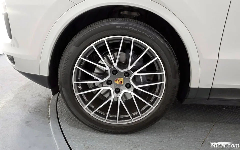 Porsche Cayenne 3.0 2022 — миниатюра 5