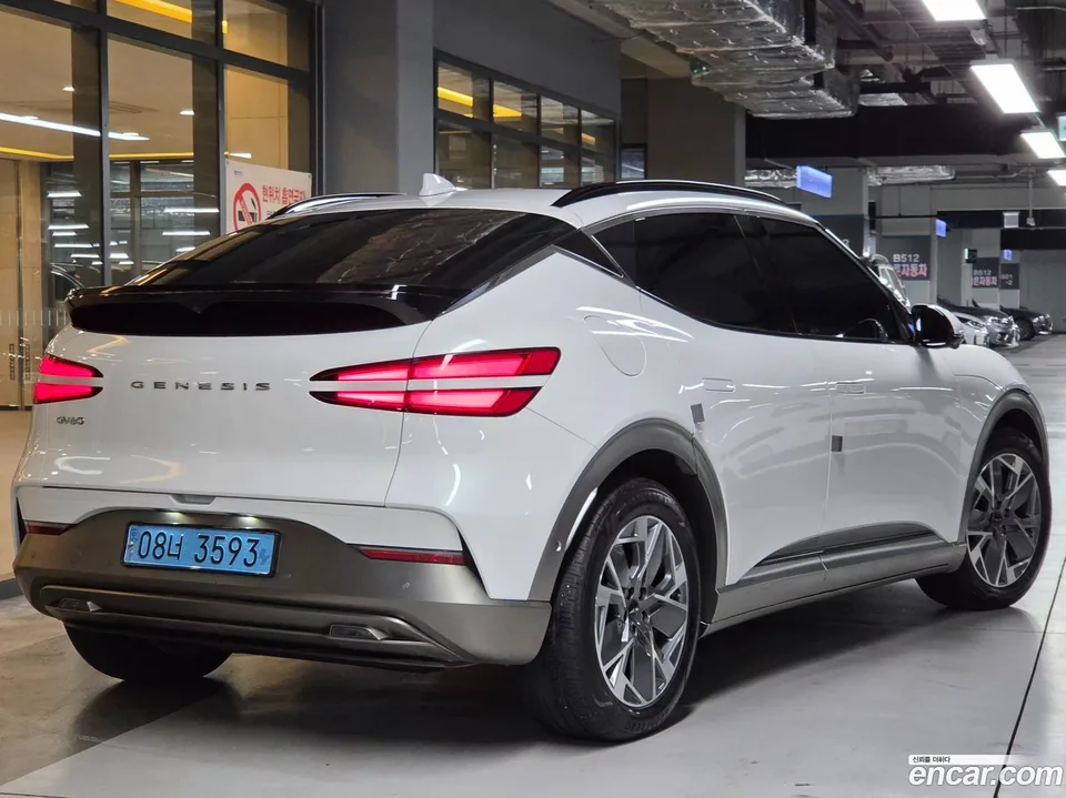 Genesis GV60 2023 — миниатюра 2