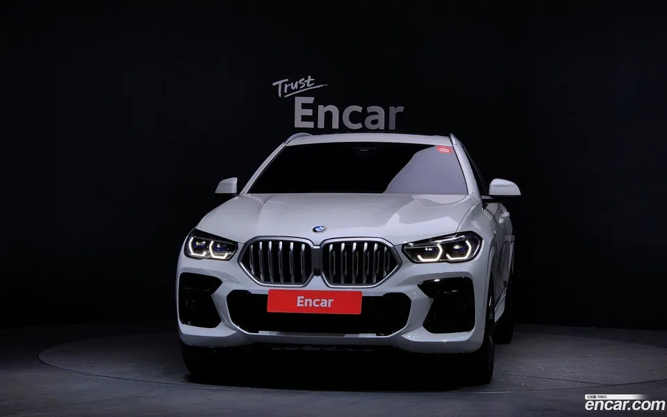 BMW X6 xDrive40i M 2023 — миниатюра 3
