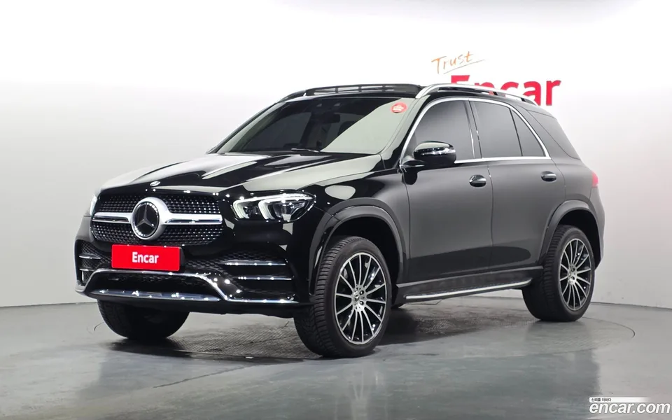 Mercedes-Benz GLE-Class GLE450 4MATIC 2023 — фото 1, купить с доставкой в Москву