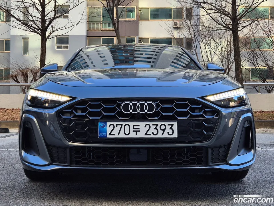 Audi A5 (B10) 40 TFSI S Line 2025 — фото 1, купить с доставкой в Москву